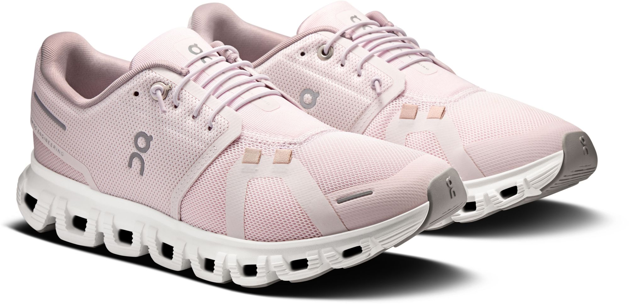 On Women's Cloud 6 Shoes product image