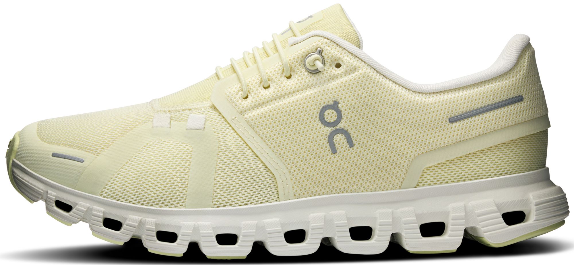 On Women's Cloud 6 Shoes product image