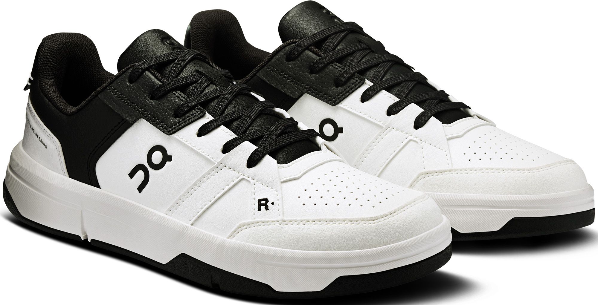 On Women's THE ROGER Clubhouse Shoes product image