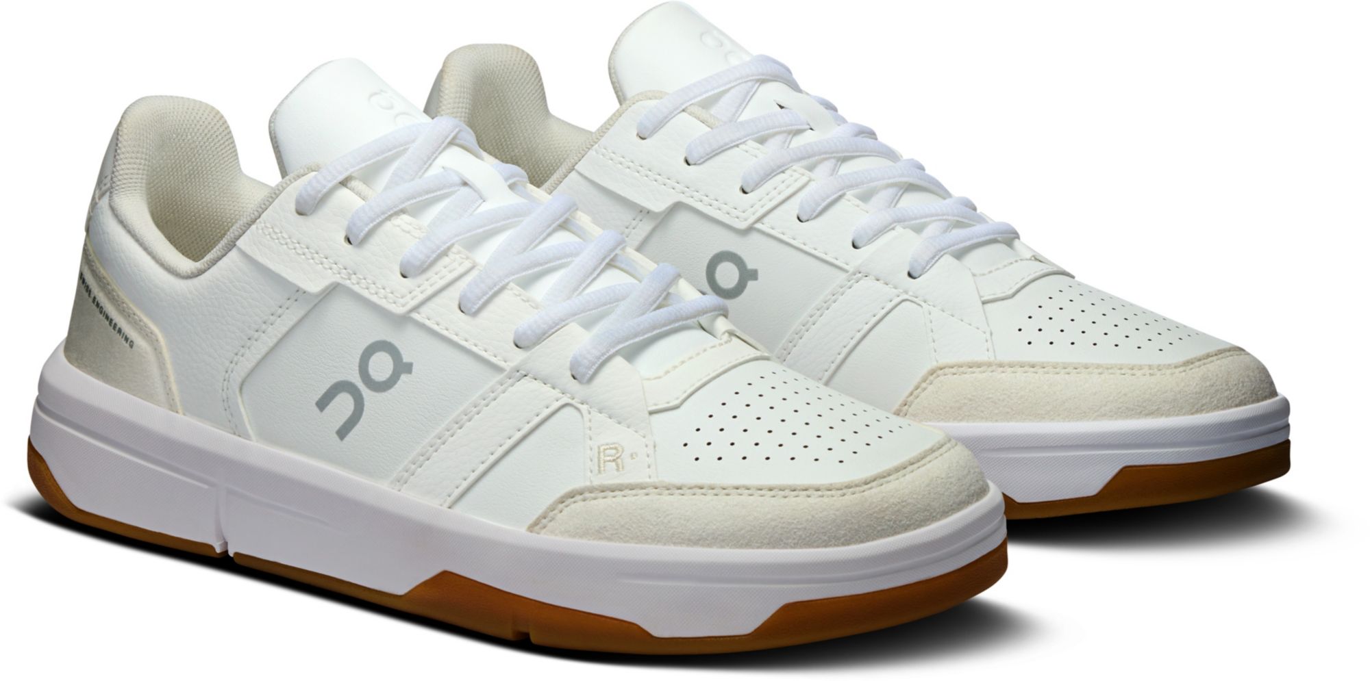 On Women's THE ROGER Clubhouse Shoes product image