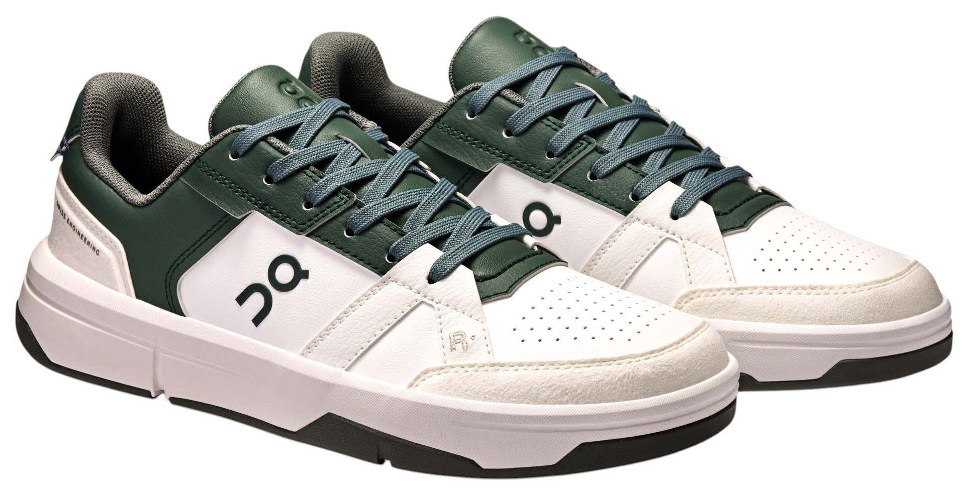 On Women's THE ROGER Clubhouse Shoes product image