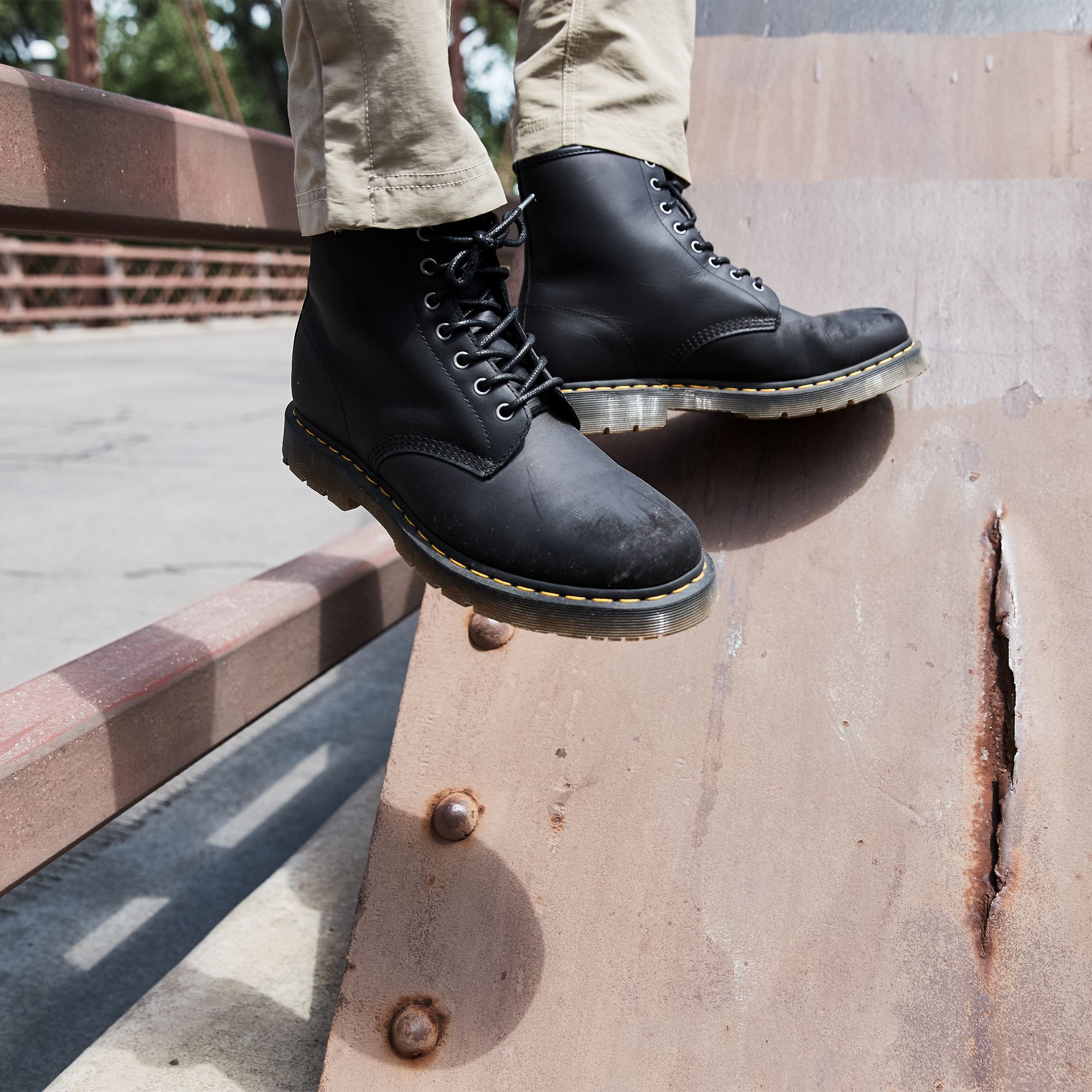 dr martens winter grip