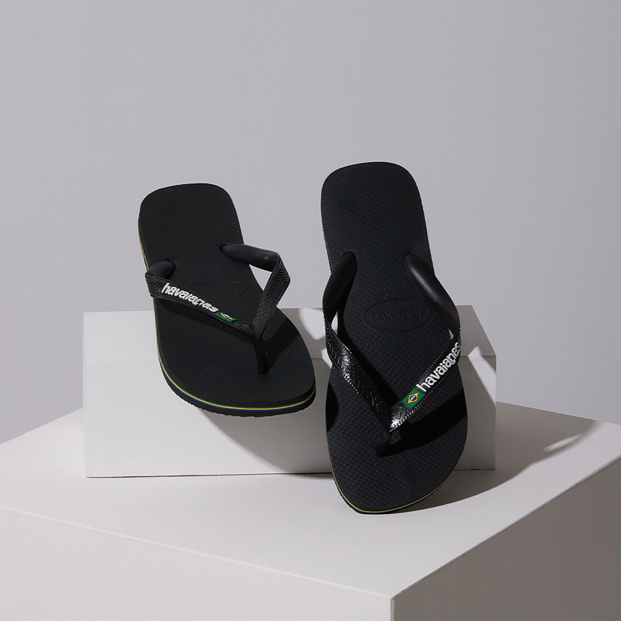 Havaianas Women's Brazil Logo Flip Flops product image