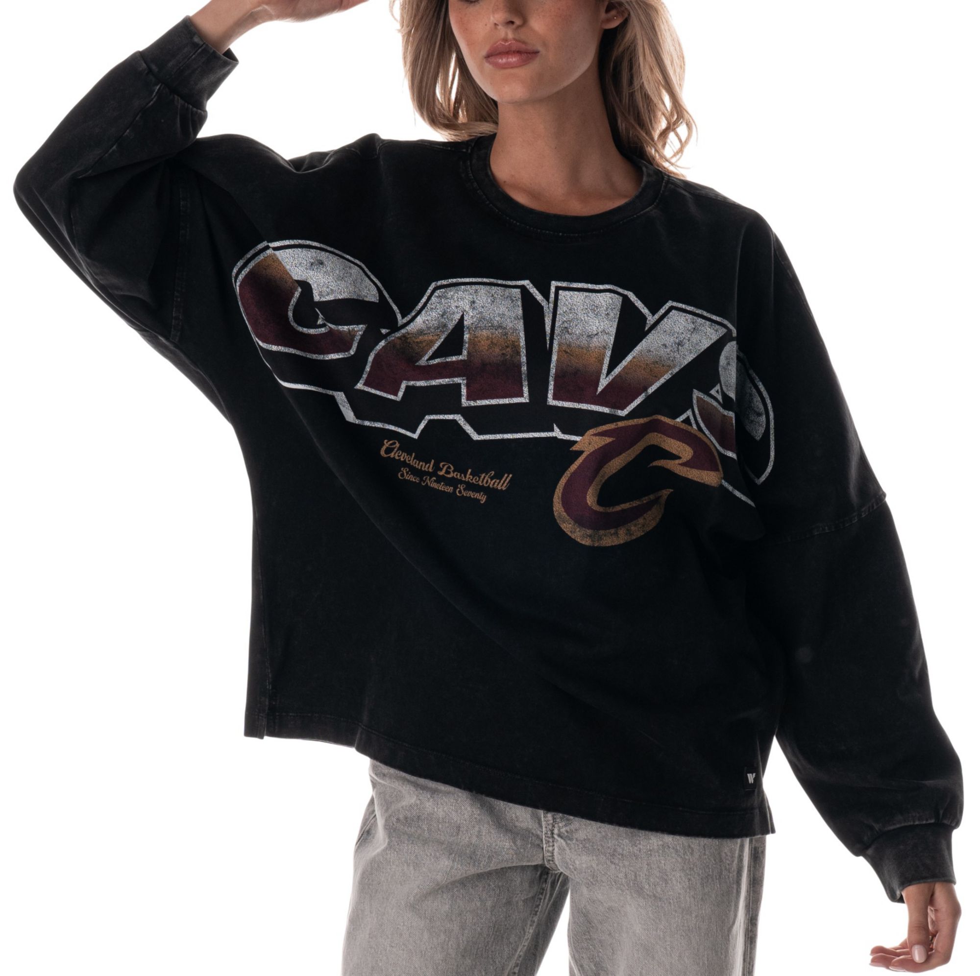The Wild Collective Adult Cleveland Cavaliers Black Oversized Long Sleeve T-Shirt product image