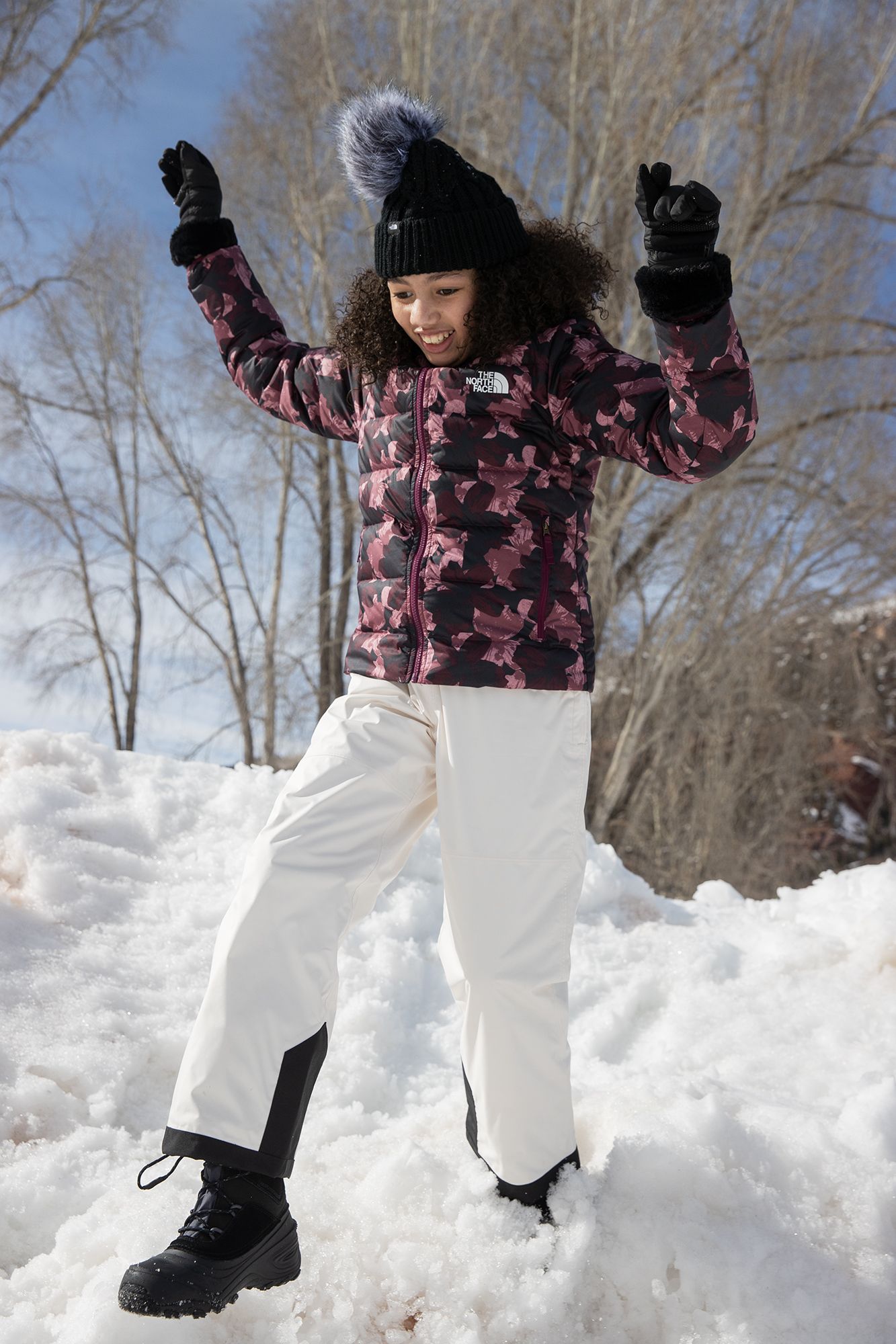 The North Face Kids' Alpenglow V Waterproof Winter Boots product image