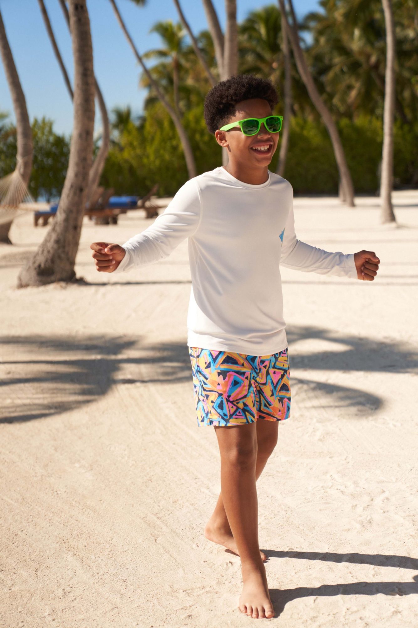 Chubbies Boys' Sun Long-Sleeve Crewneck Rashguard product image