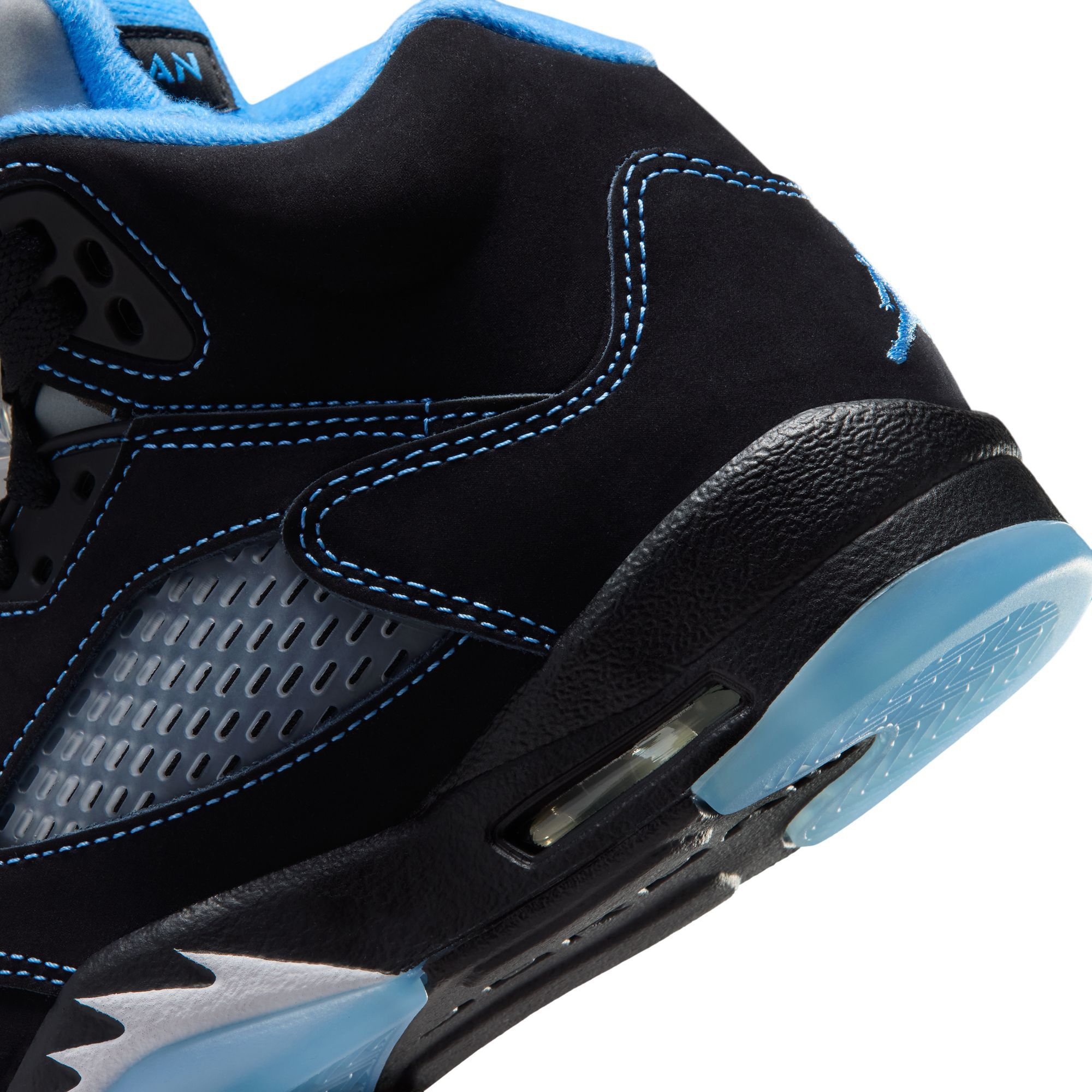 Air Jordan Kids' Grade School 5 Retro "Black Carolina" Basketball Shoes product image