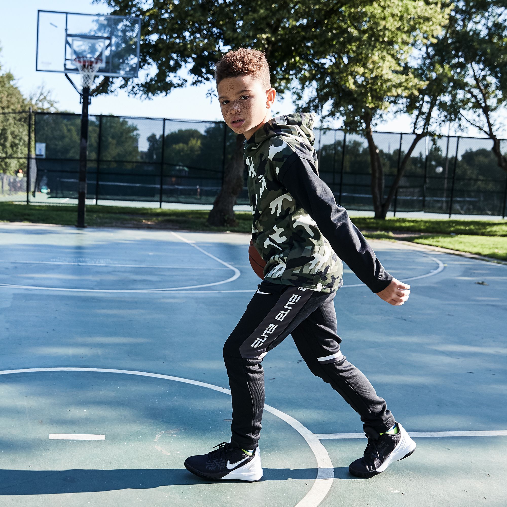 Nike Boys' Therma Camo Printed Hoodie product image
