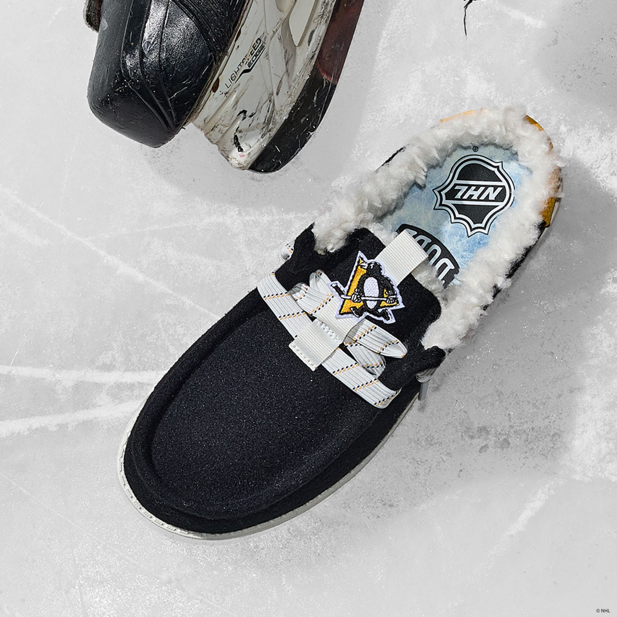 Hey Dude Men's Wally Slip NHL Penguins Shoe product image