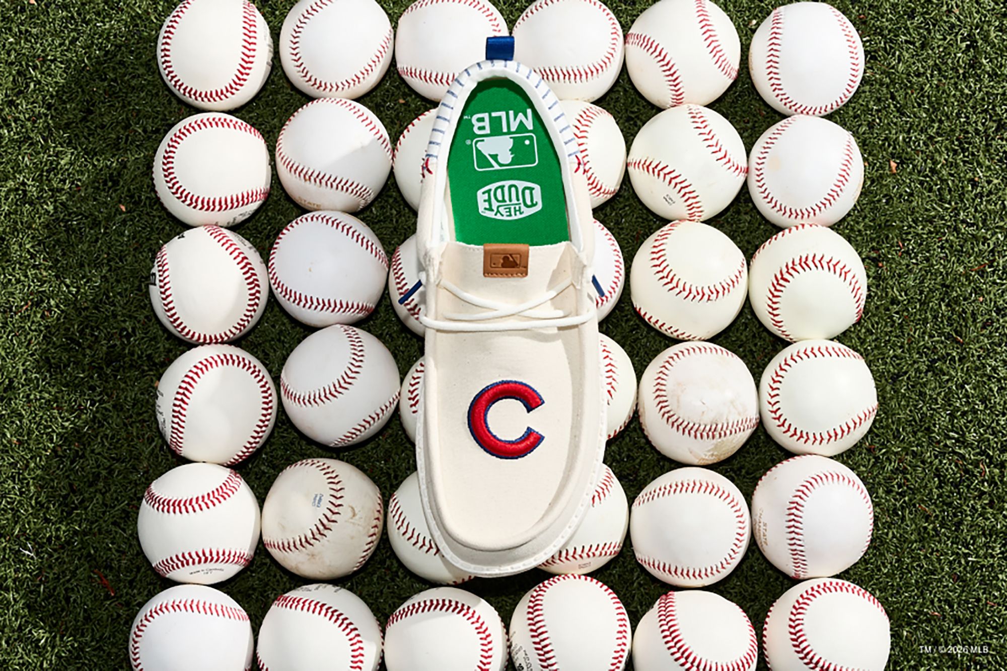 Hey Dude Men's Wally Funk MLB Vintage Cubs Shoes product image