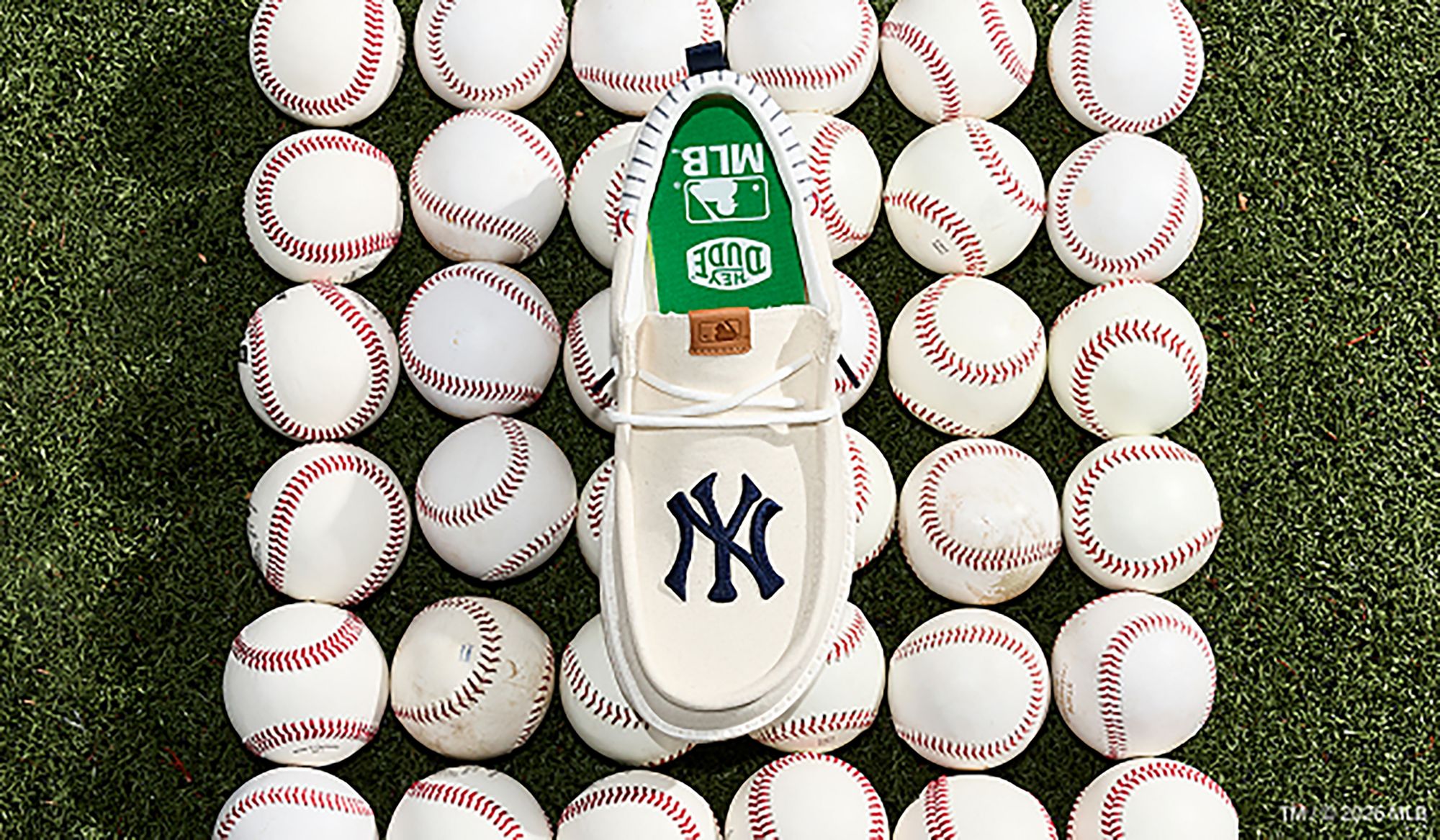 Hey Dude Men's Wally Funk MLB Vintage Yankees Shoes product image