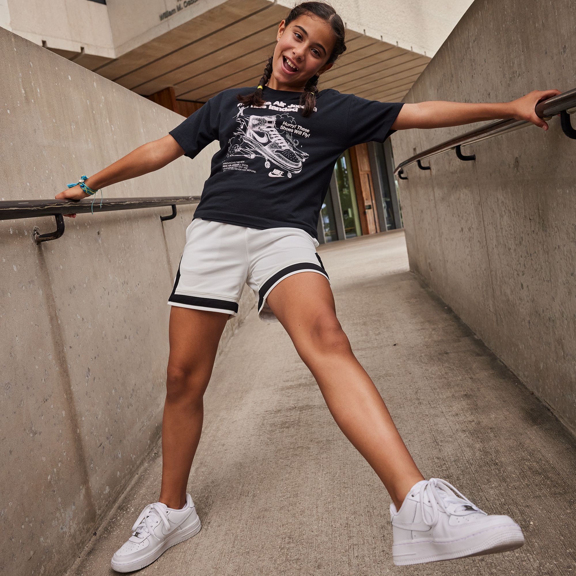 Jordan Girls' Dri-FIT Diamond Shorts product image