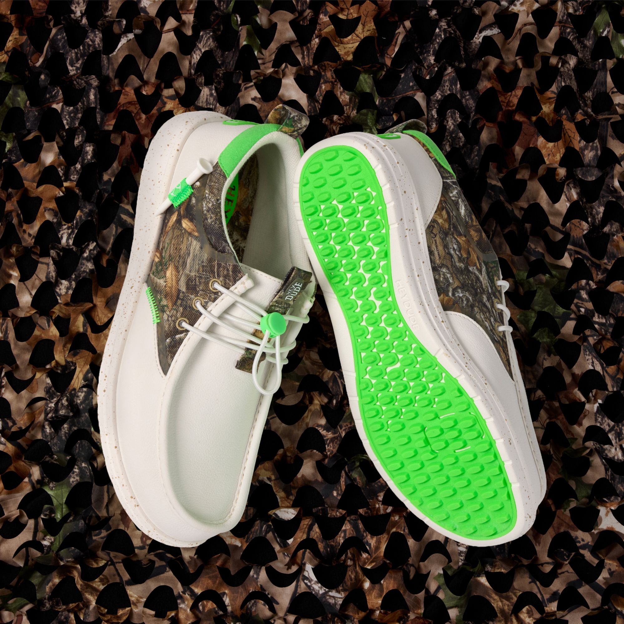 Hey Dude Men's Realtree Edge Wally Golf Shoes product image