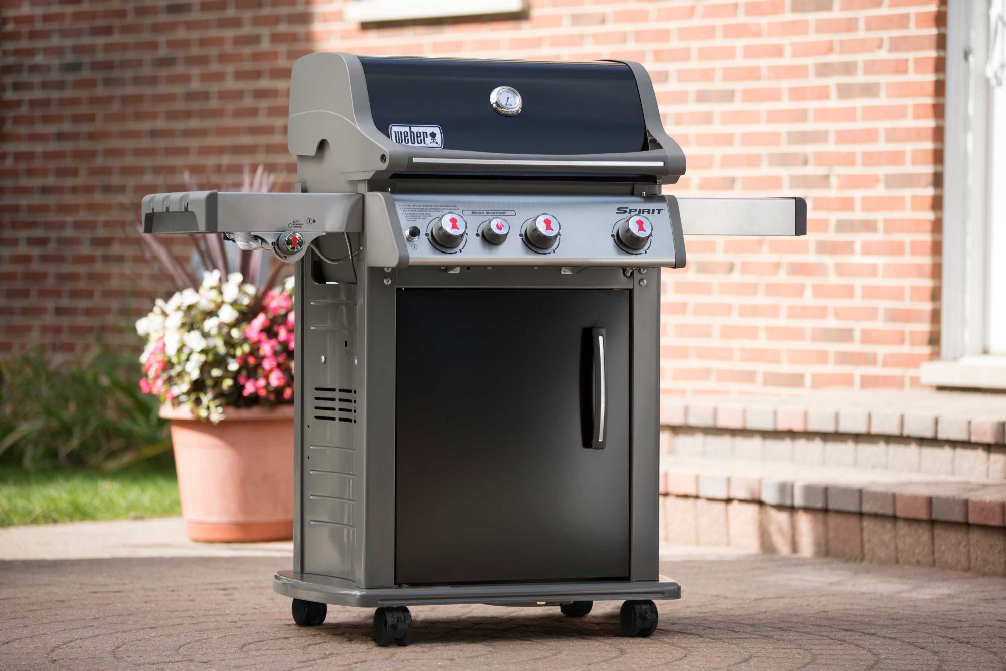 Weber Spirit E-330 Gas Grill product image