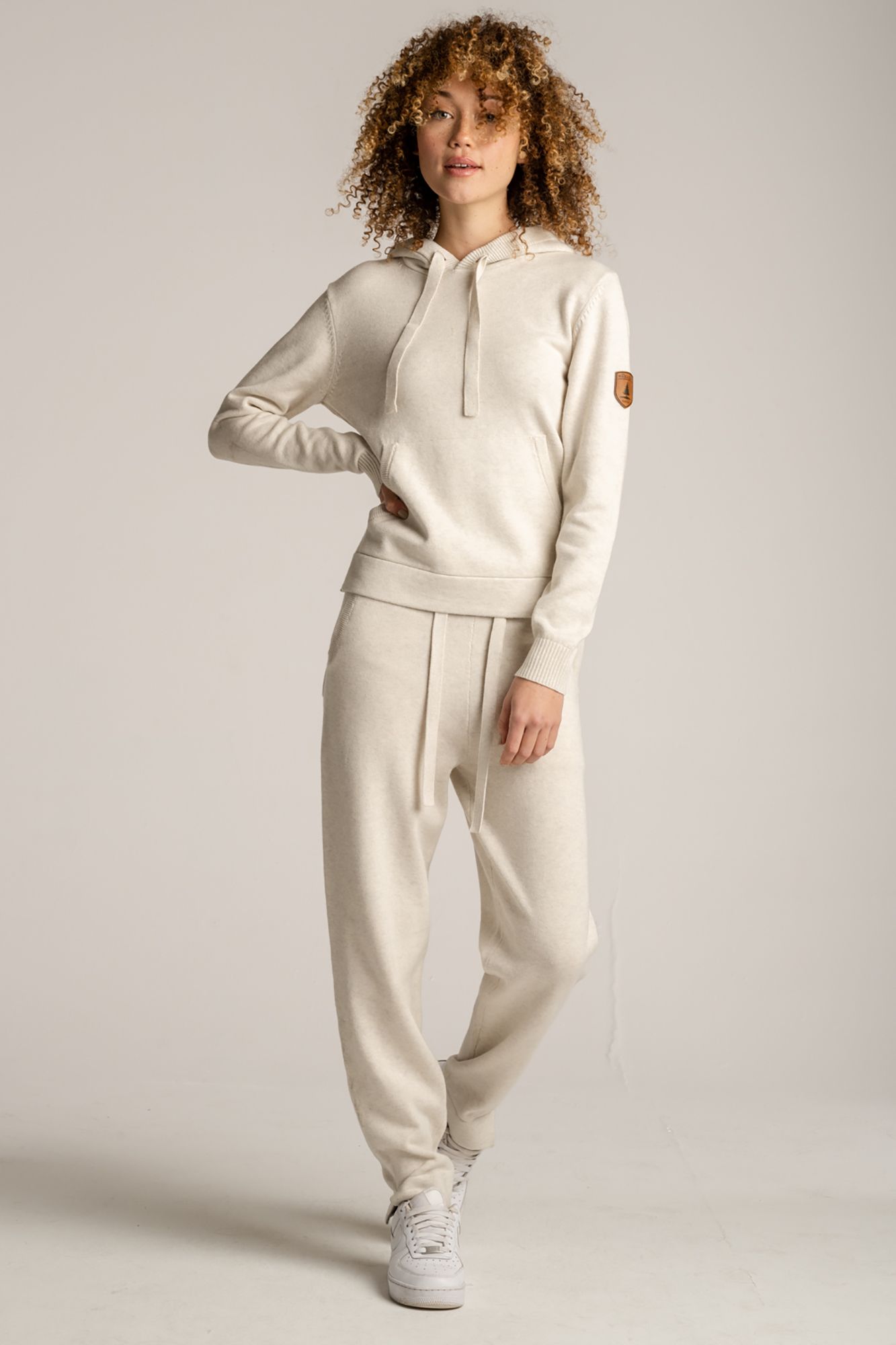 Wanakome Women's Ruby Hooded Sweater product image