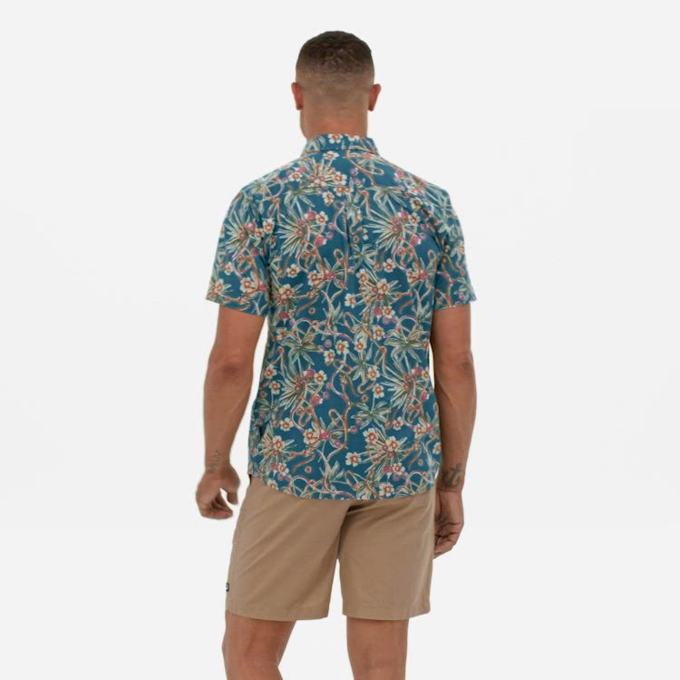 Patagonia Men's Go To Button Up Shirt product