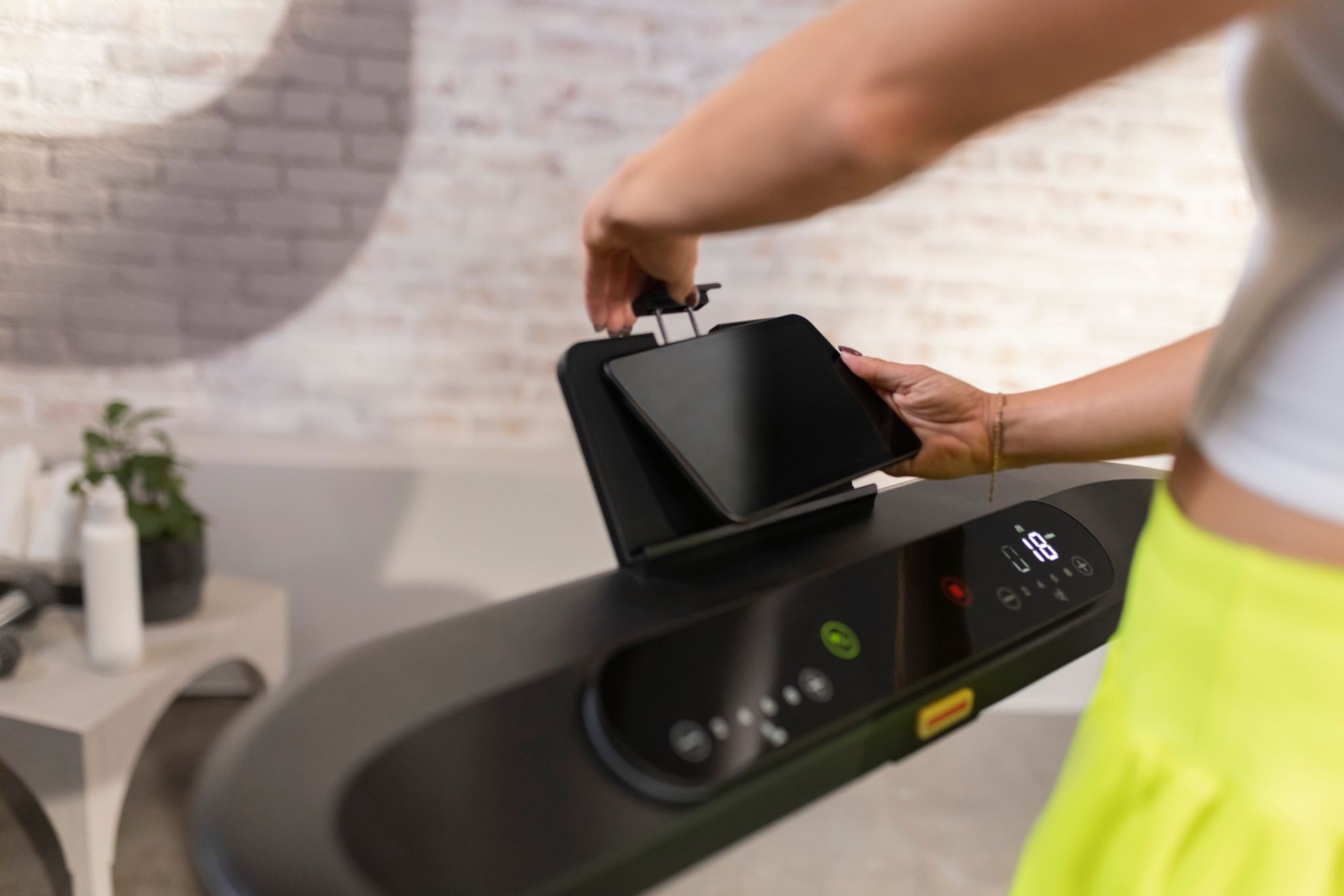 Centr Runr Treadmill product image