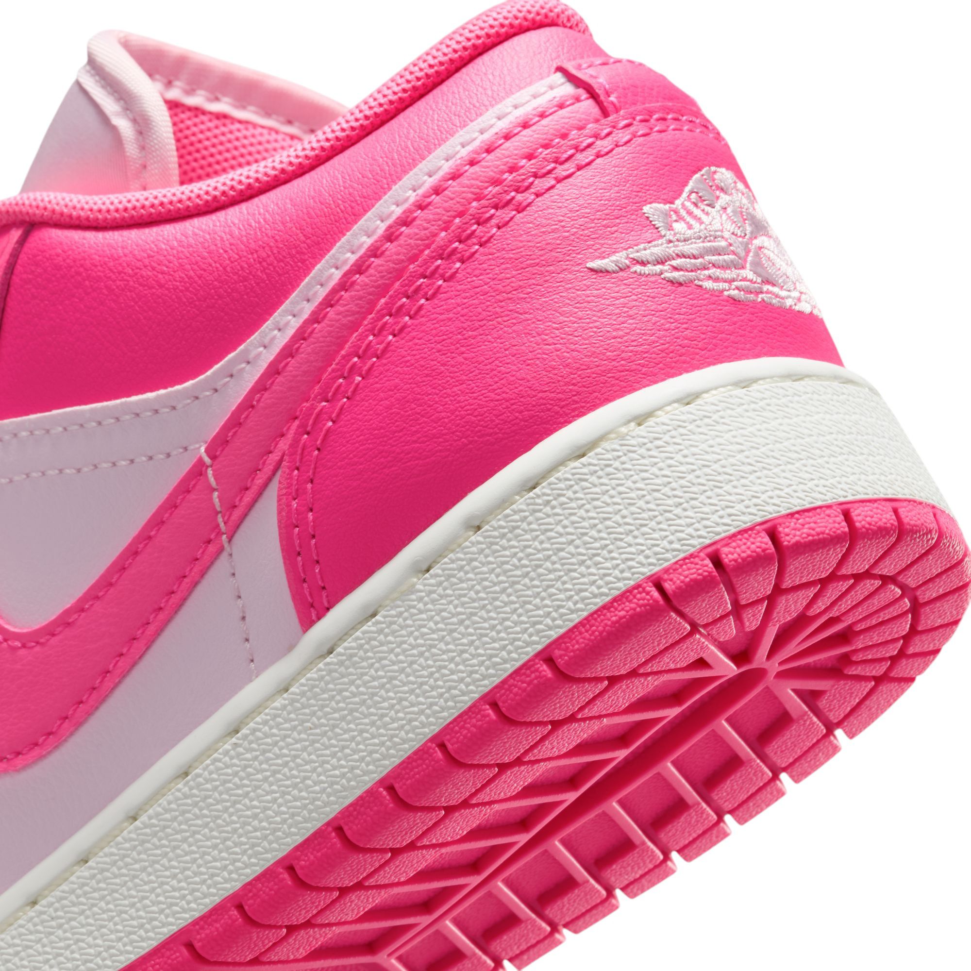 Jordan Kids' Grade School Air Jordan 1 Low Basketball Shoes product image