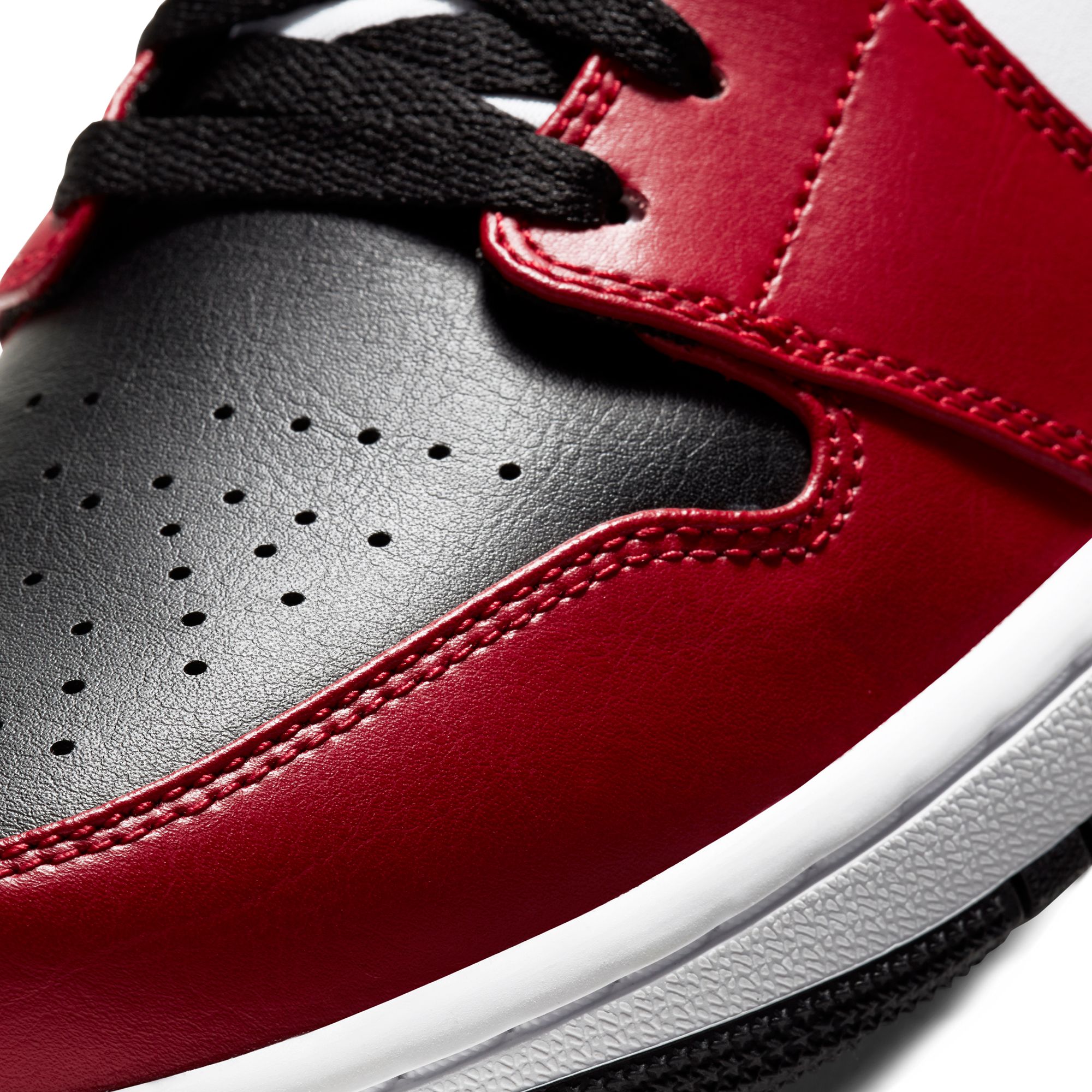 Air Jordan 1 Mid Shoes product image