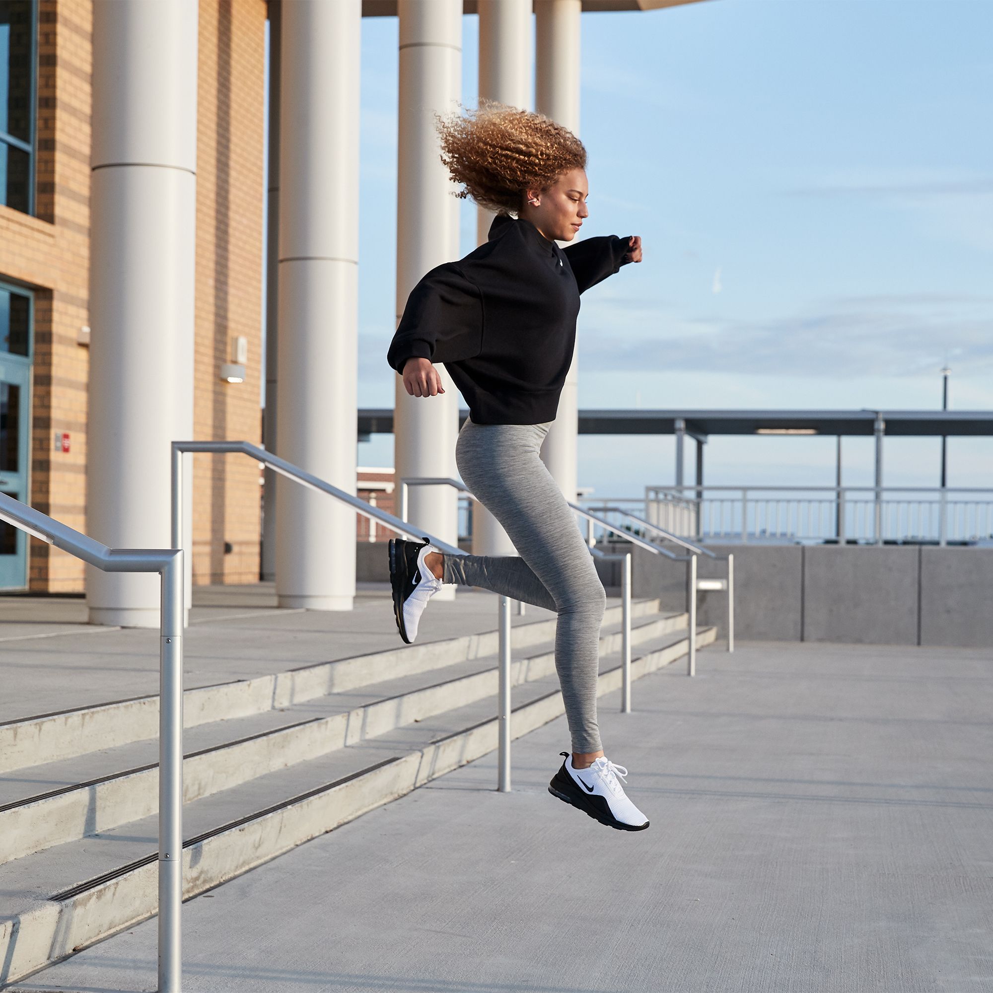 Nike Sportswear Women's Essentials Fleece Cropped Crew product image