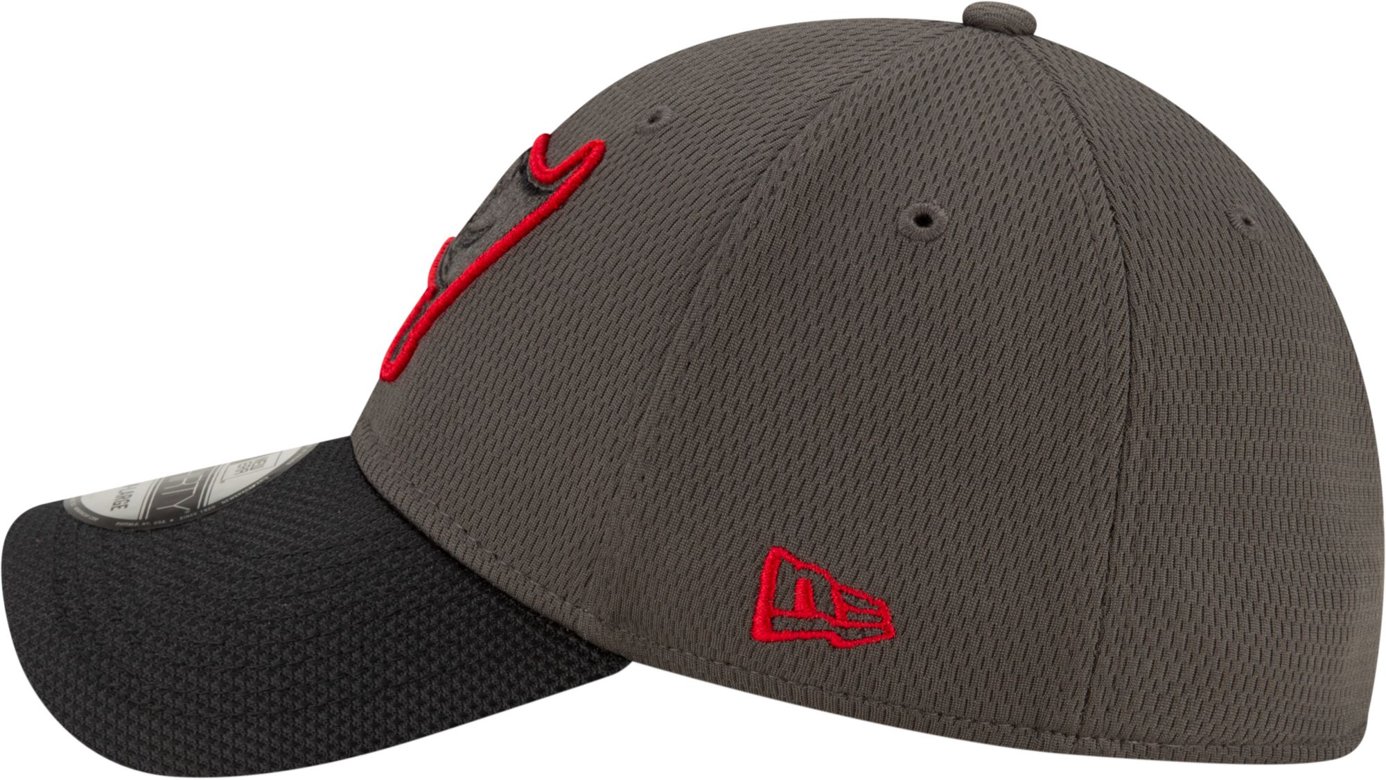 New Era Men's Tampa Bay Buccaneers Sideline 2021 Road 39Thirty Black Stretch Fit Hat product image