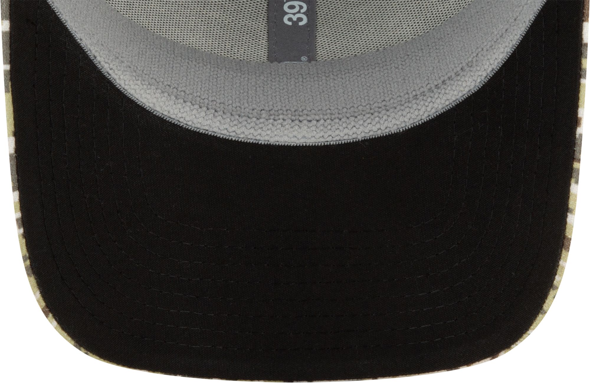 New Era Men's Green Bay Packers Salute to Service 39Thirty Black Stretch Fit Hat product image