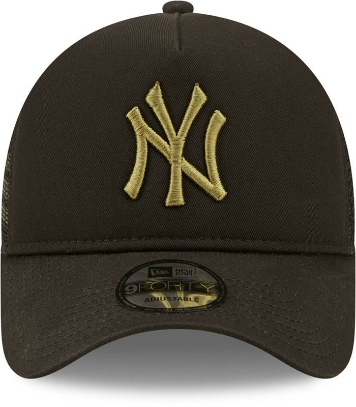 New Era Men's New York Yankees Black 9Forty Alpha Adjustable Hat