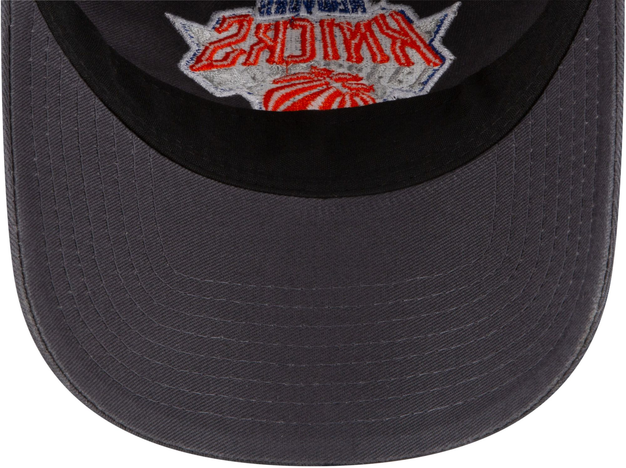 New Era Adult New York Knicks Logo 9Twenty Adjustable Hat product image