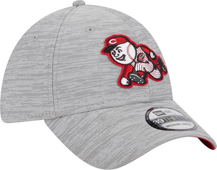 New Era Men's Cincinnati Reds Clubhouse Gray 39Thirty Stretch Fit Hat
