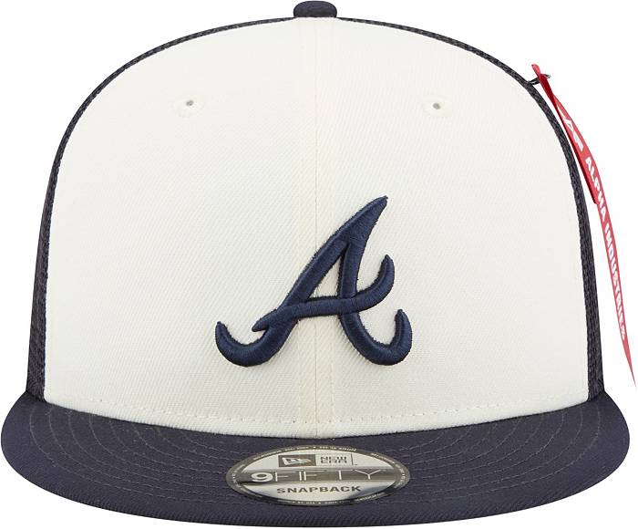 New Era Atlanta Braves MLB Black on Black 9FIFTY Snapback Cap,Adjustable :  Sports & Outdoors 