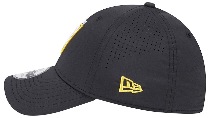 New Era Adult Columbus Crew Black 39Thirty Stretch Fit Hat product image
