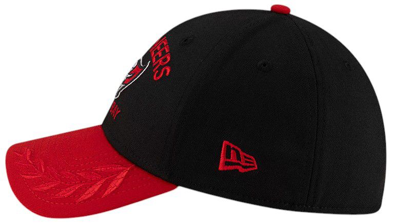 New Era Adult Tampa Bay Buccaneers 2025 NFL Draft Red 39Thirty Stretch Fit Hat product image