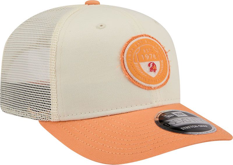New Era Adult Tampa Bay Buccaneers Orange Circle Patch Throwback 9Seventy Adjustable Hat product image