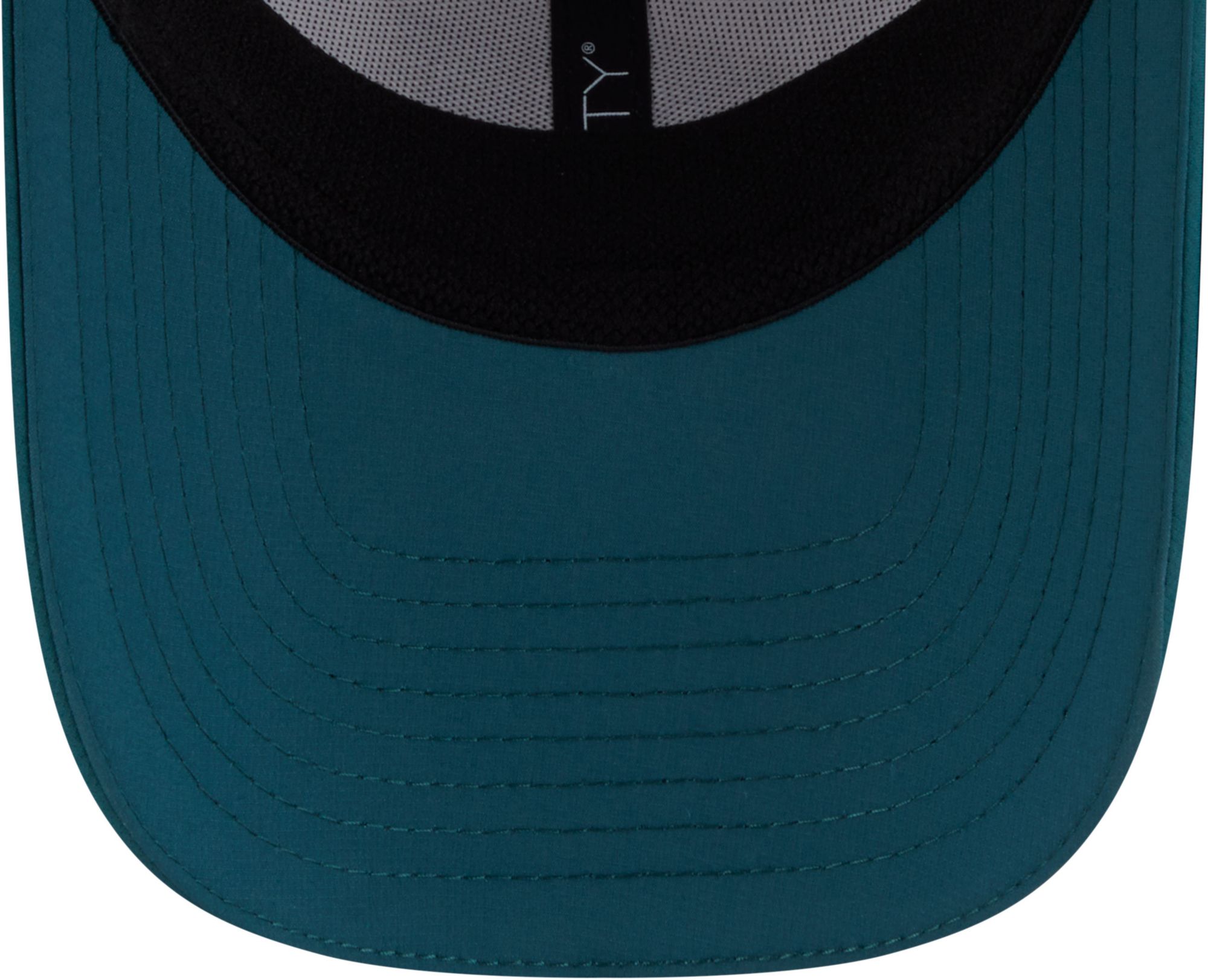 New Era Adult Philadelphia Eagles Training Camp 2025 White 39Thirty Stretch Fit Hat product image
