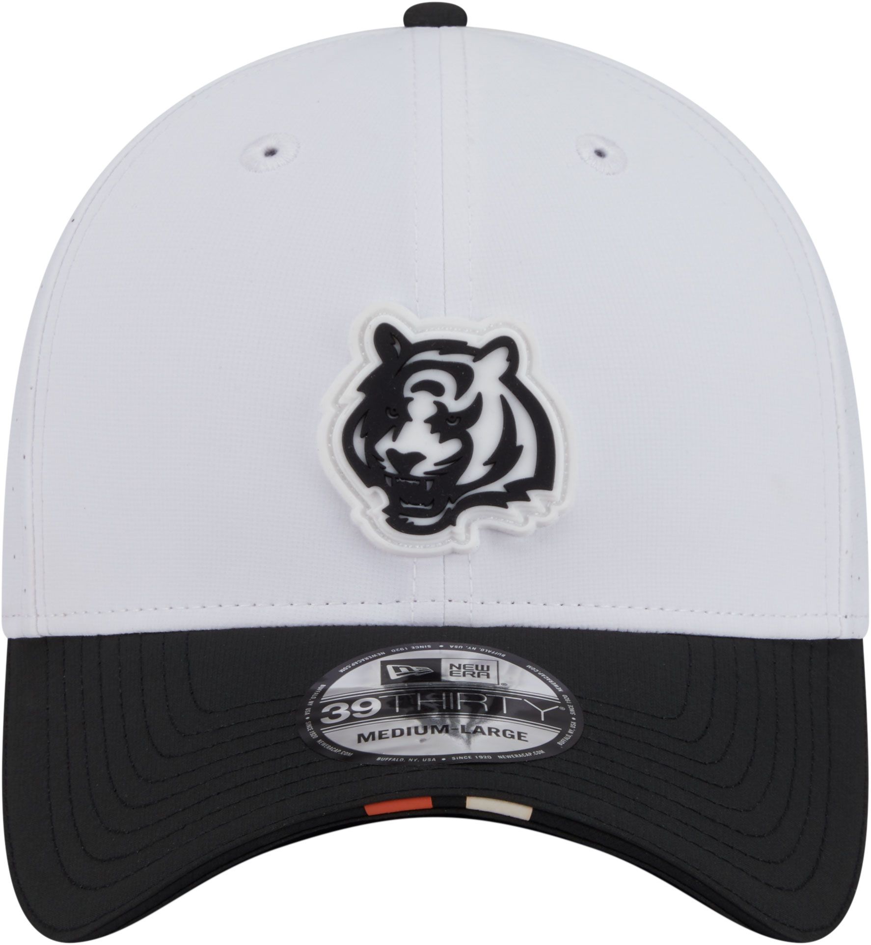 New Era Adult Cincinnati Bengals Training Camp 2025 White 39Thirty Stretch Fit Hat product image