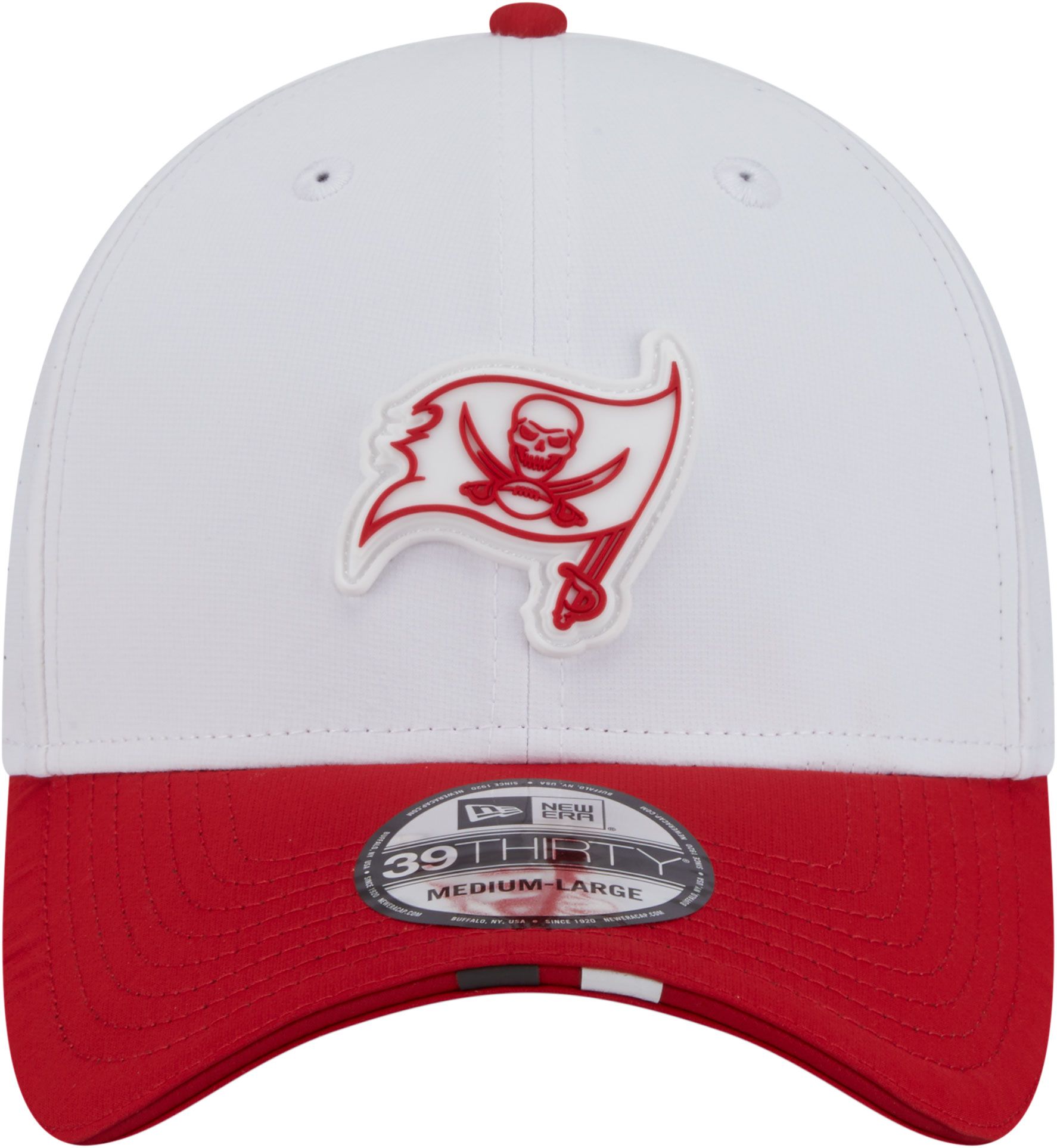 New Era Adult Tampa Bay Buccaneers Training Camp 2025 White 39Thirty Stretch Fit Hat product image
