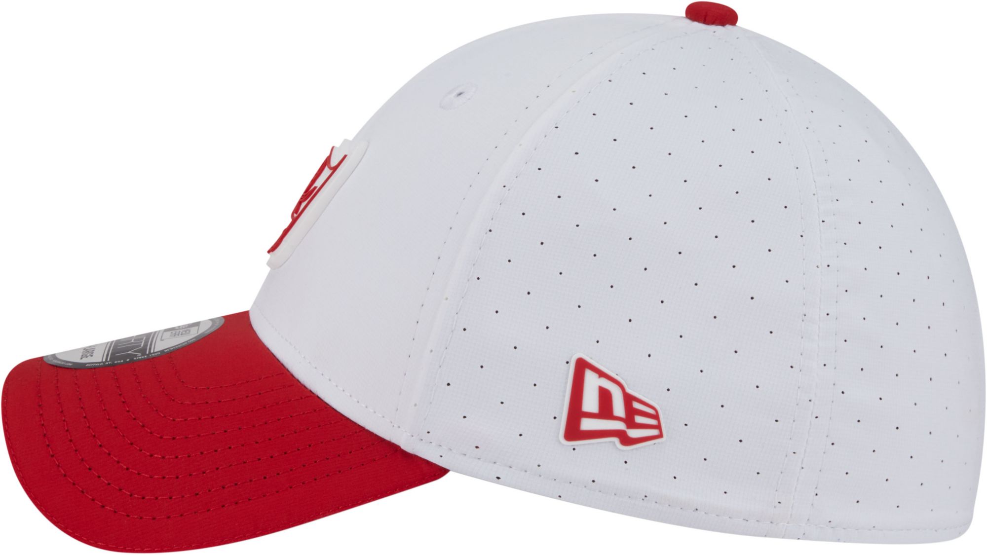 New Era Adult Tampa Bay Buccaneers Training Camp 2025 White 39Thirty Stretch Fit Hat product image