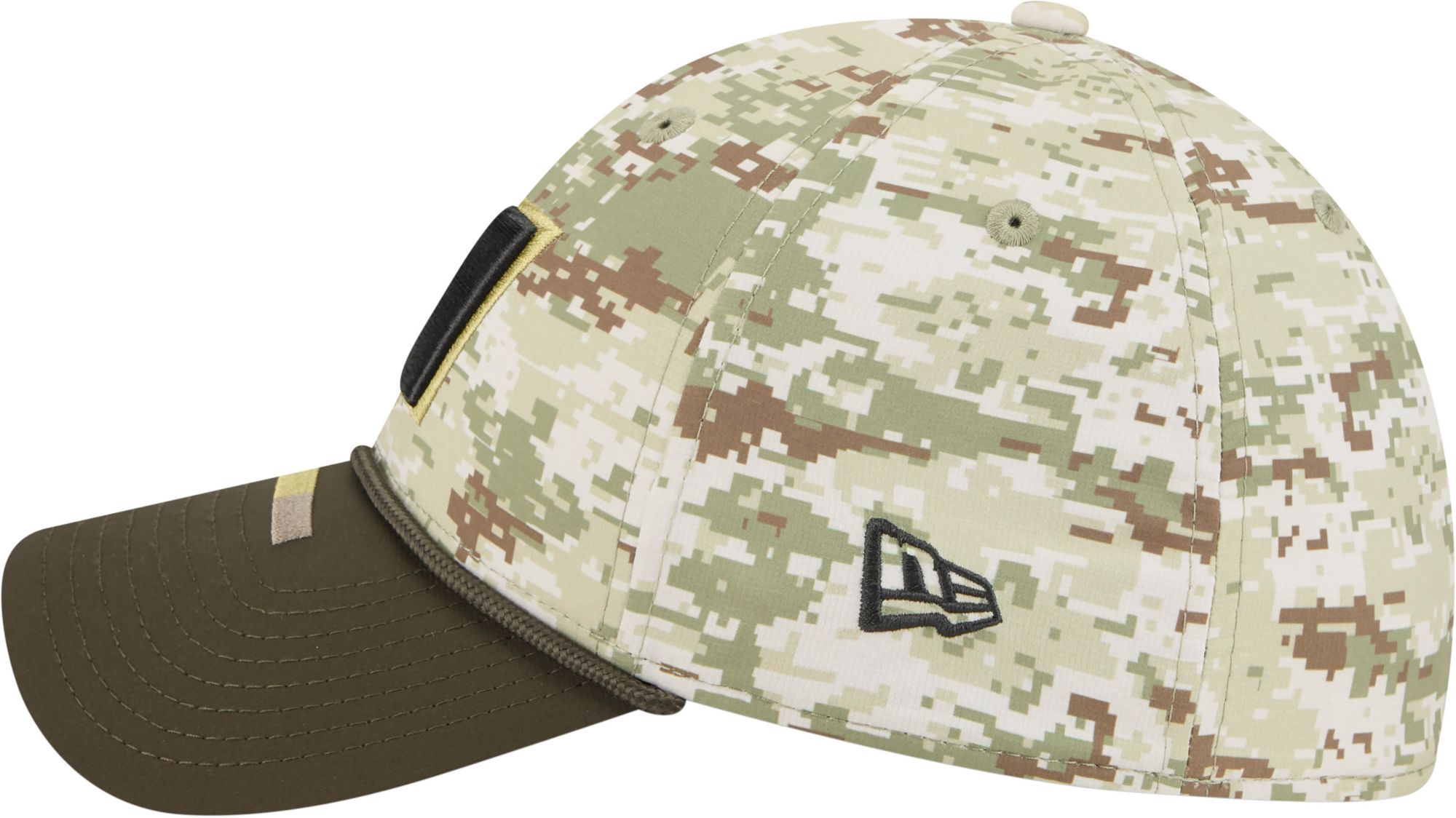New Era Adult Washington Commanders Camo Salute To Service 2025 39Thirty Stretch Fit Hat product image