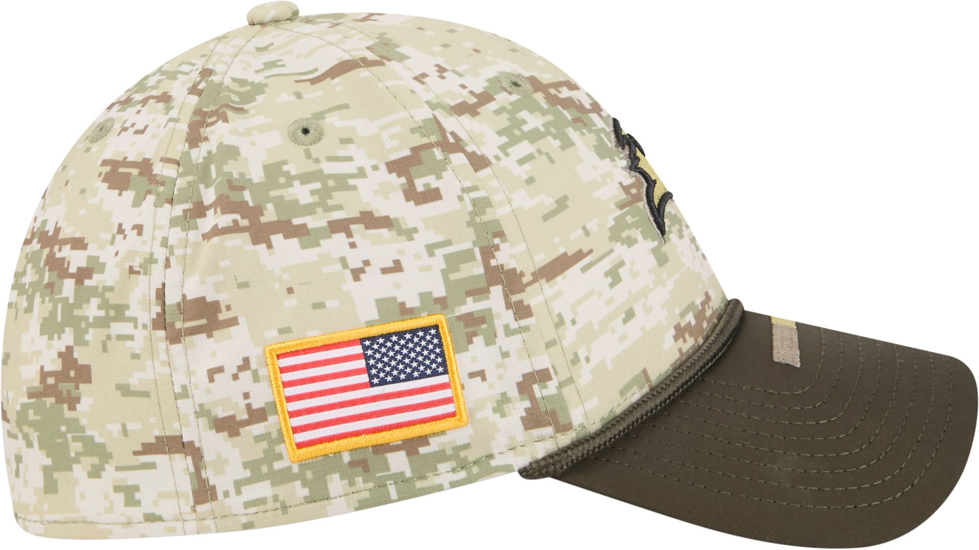 New Era Adult Tampa Bay Buccaneers Camo Salute To Service 2025 39Thirty Stretch Fit Hat product image