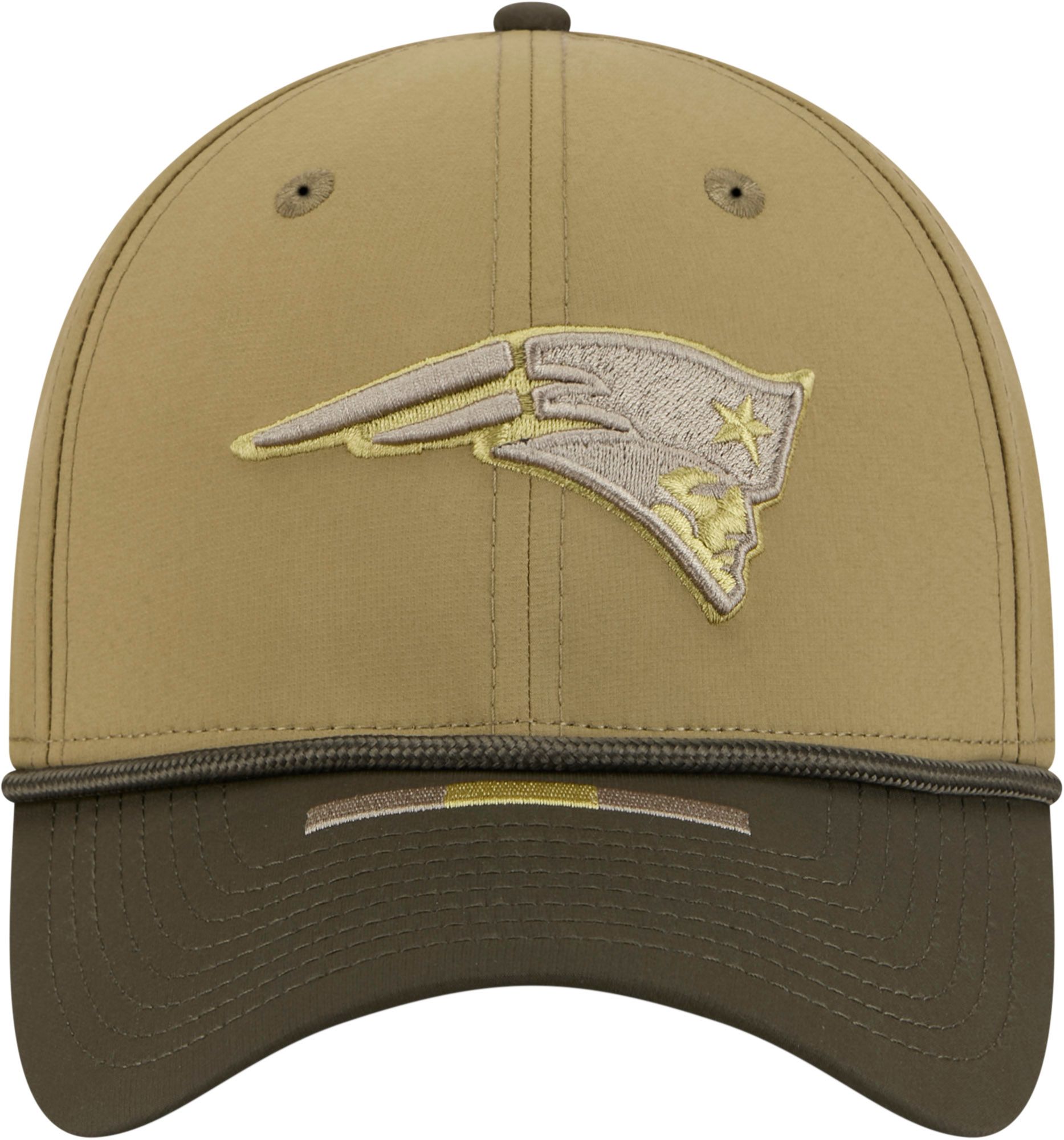 New Era Adult New England Patriots Dark Moss Salute To Service 2025 39Thirty Stretch Fit Hat product image