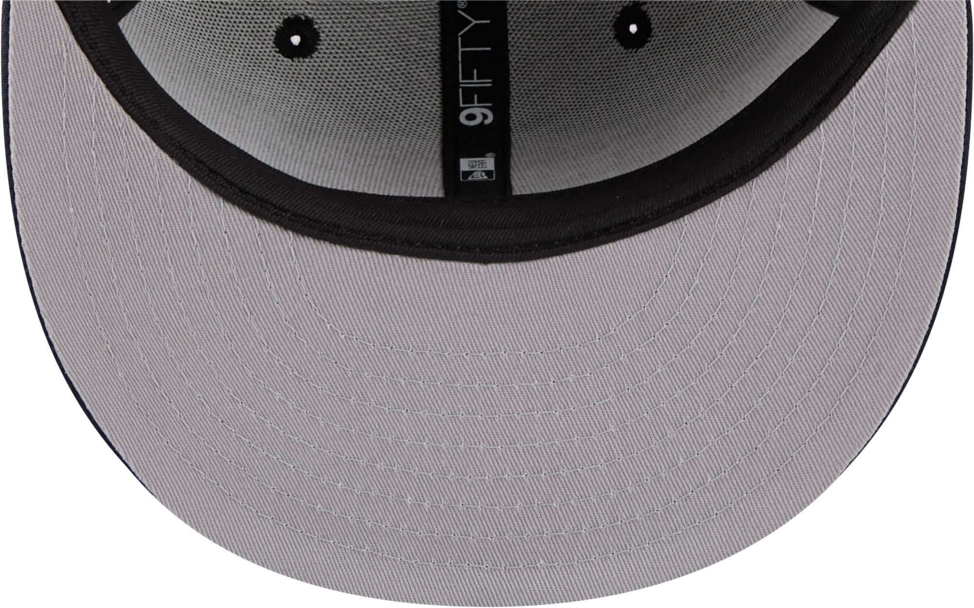 New Era Adult Chicago Bears Camo Salute To Service 2025 9Fifty Adjustable Snapback Hat product image