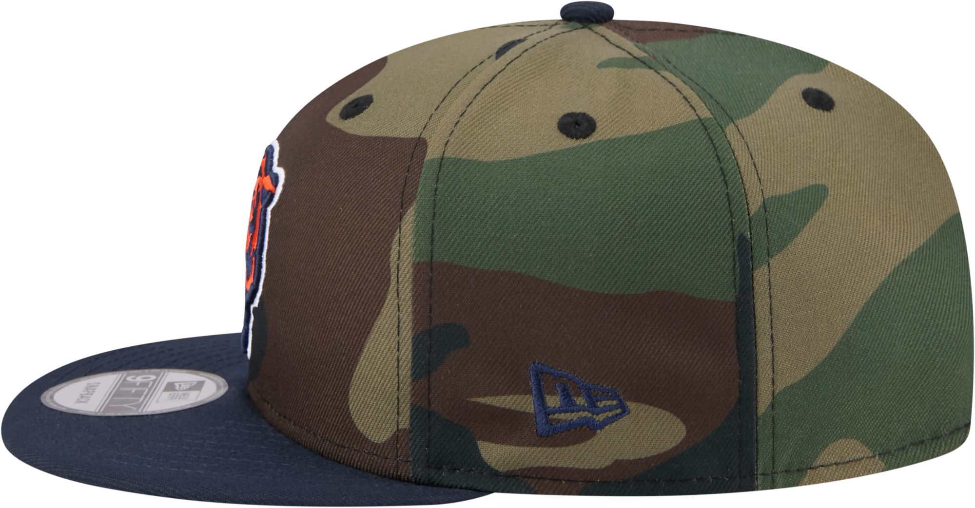 New Era Adult Chicago Bears Camo Salute To Service 2025 9Fifty Adjustable Snapback Hat product image