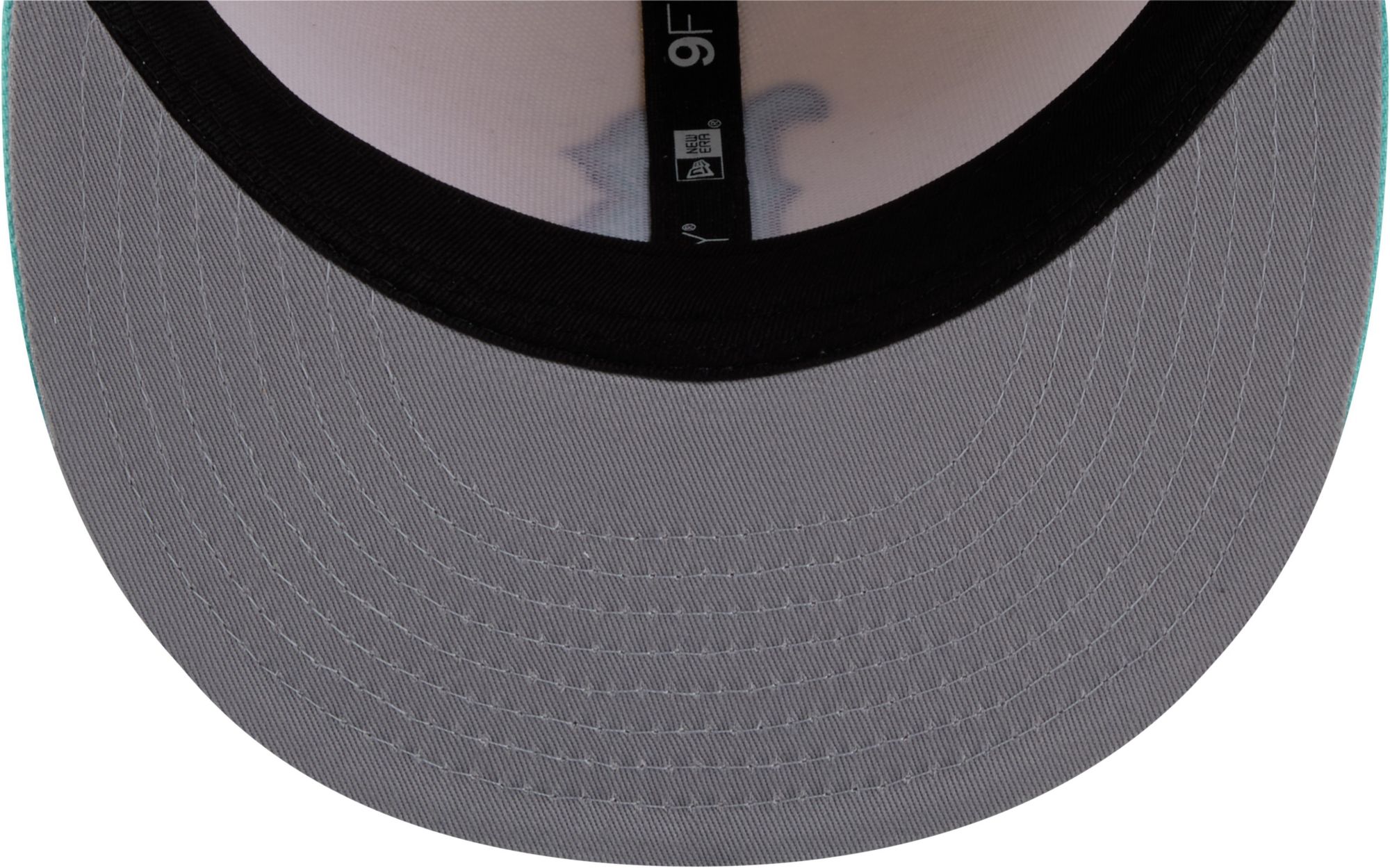 New Era Adult Boston Red Sox Cream Two Tone Color Pack 9Fifty Adjustable Hat product image