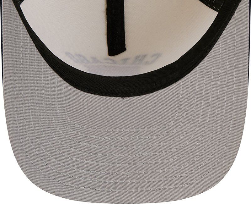 New Era Adult Chicago Bears White Arched 9Fifty Adjustable Hat product image