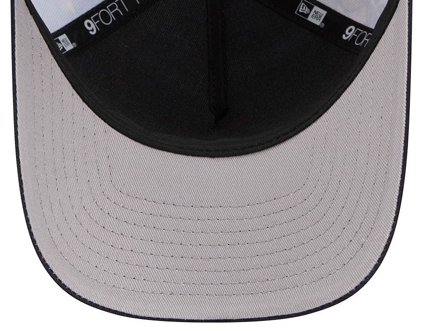 New Era Adult Atlanta Braves Navy Leaves 9Forty Adjustable Hat product image