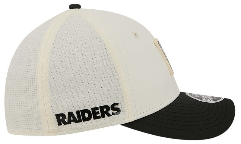 New Era Adult Las Vegas Raiders Training Camp 2026 39Thirty Stretch Fit Hat product image