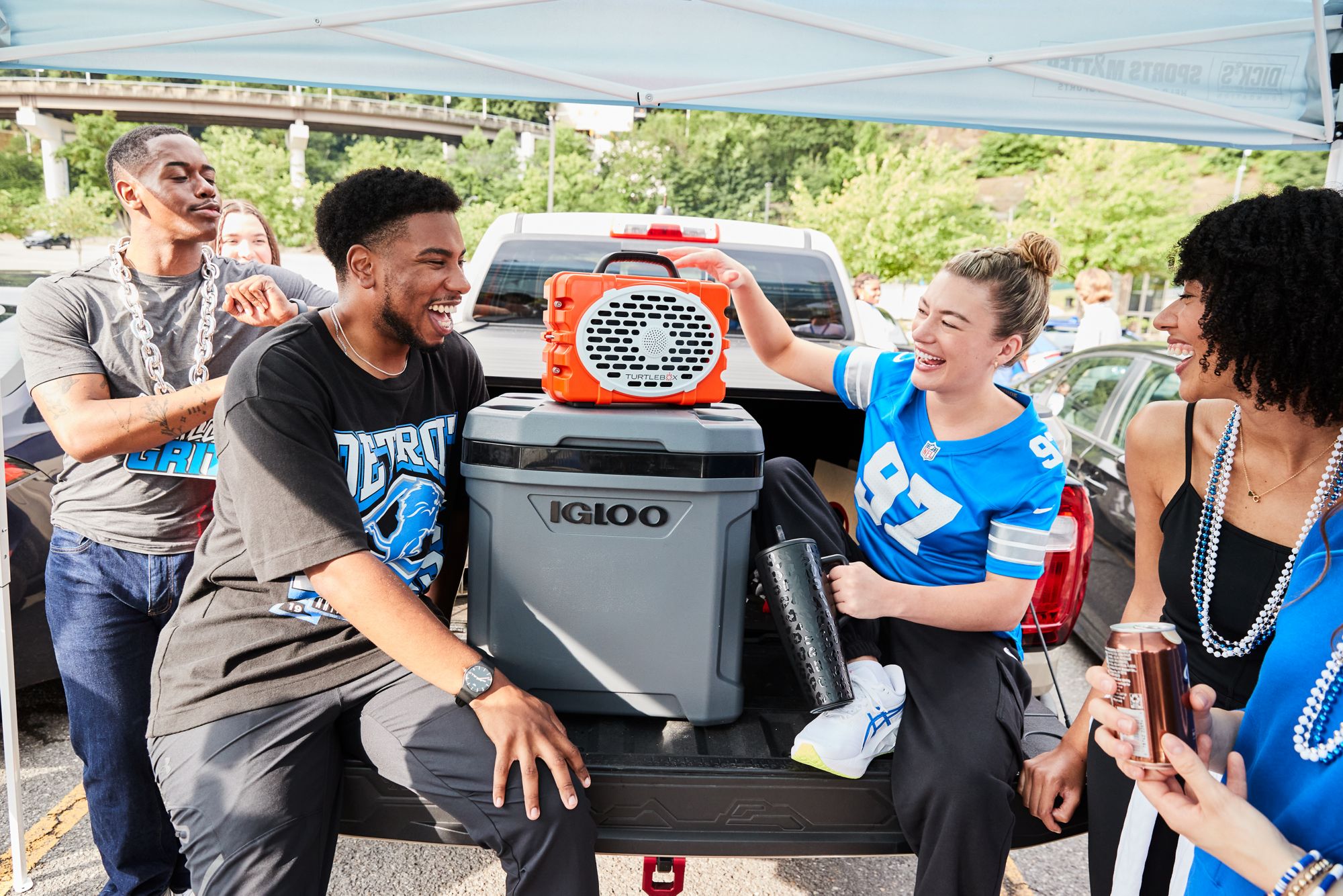 Igloo 60 Quart Latitude Roller Cooler product image