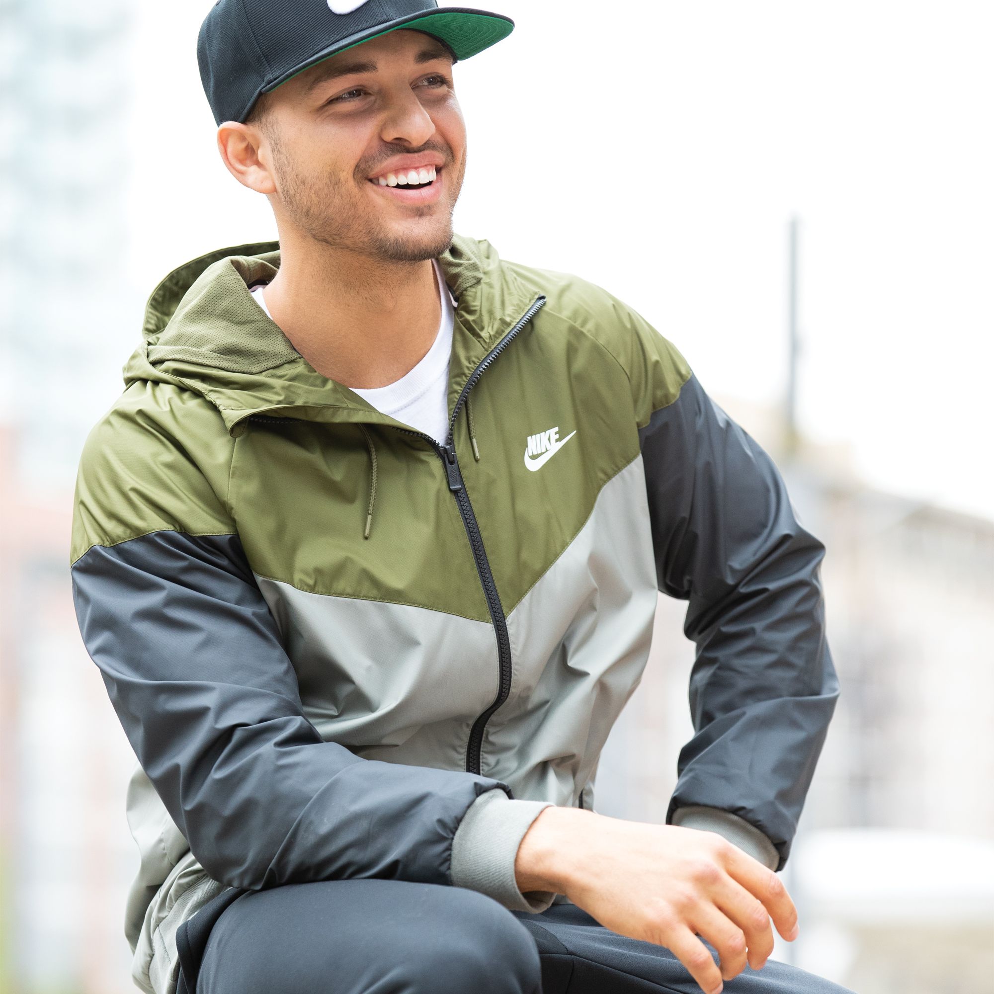 Nike Men's Windrunner Full Zip Jacket product image