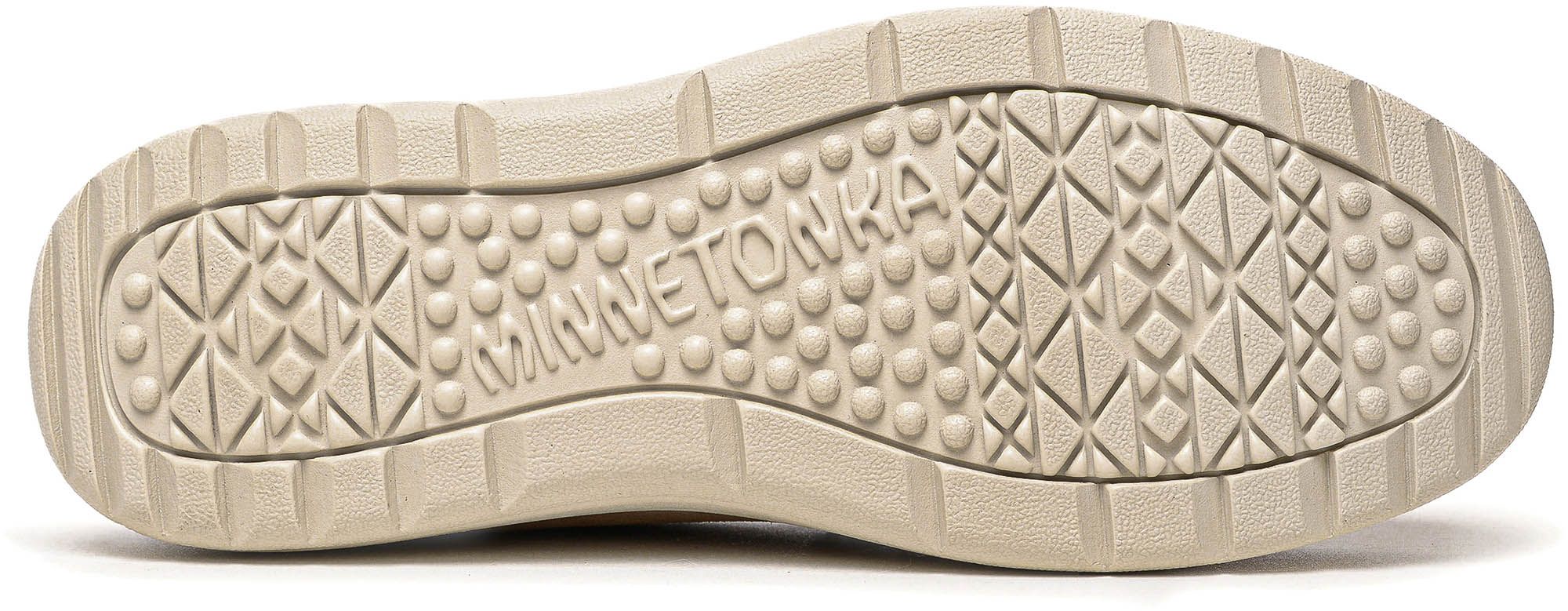 Minnetonka Women's Discover Classic Moccasins product image