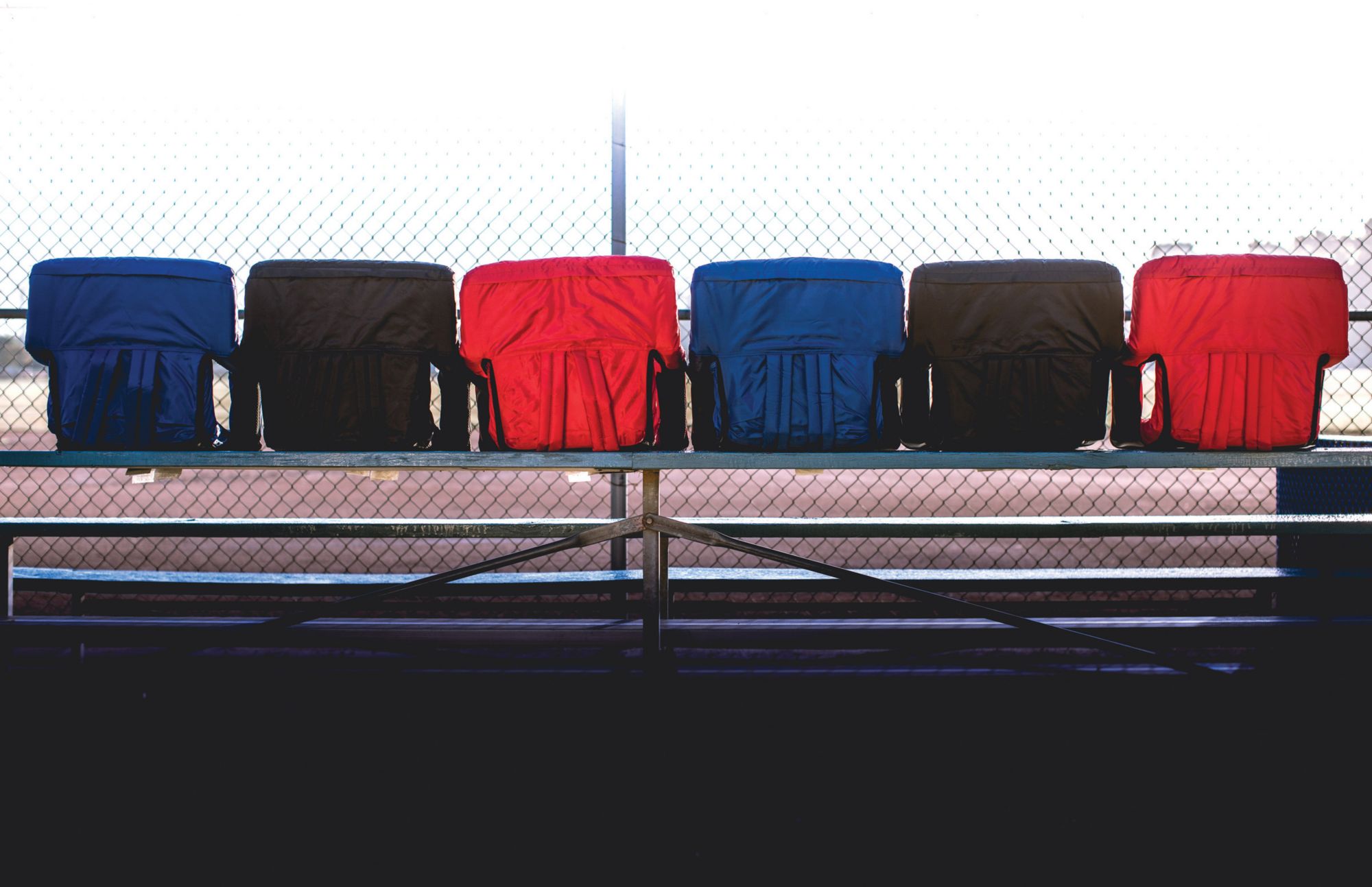 Picnic Time Toronto Blue Jays Ventura Portable Reclining Stadium Seat product image